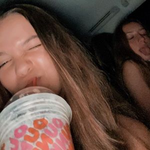 Meet your Posher, Ava